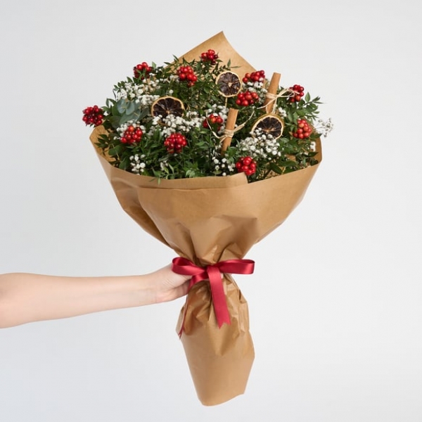  afşin çiçek sepeti Kraft Buket Kokina Yılbaşı Çiçeği