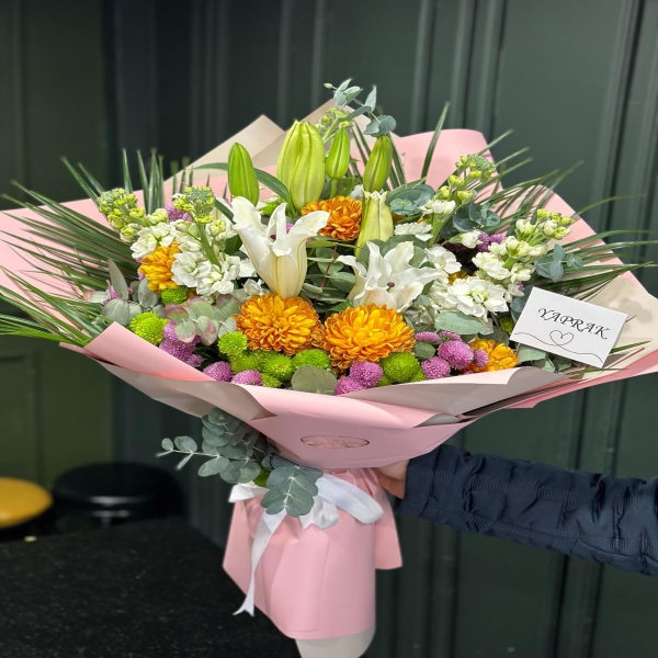  afşin çiçek sepeti Özel Mevsim Buketi