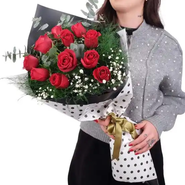  Afşin Çikolatacı Tutkulu Aşk 11 Kırmızı Gül Buketi