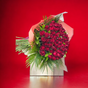 Afşin Çiçekçi Romantik ve Canlı 101 Kırmızı Gül Buketi