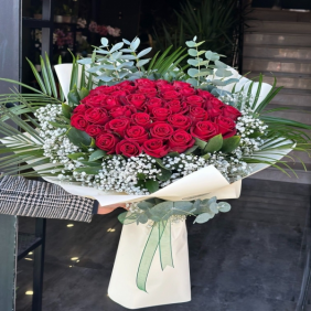  afşin çiçek sepeti İthal Kırmızı Gül Buketi