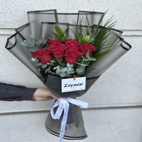 afşin çiçekçi 7’li İthal Gül Buketi